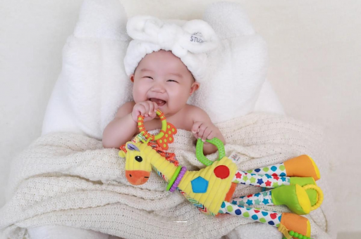 伊春宝宝的口欲期 伊春宝宝的口欲期